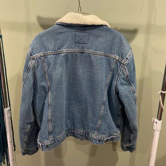 Levi’s Sherpa-lined jacket - Picture 4 of 6
